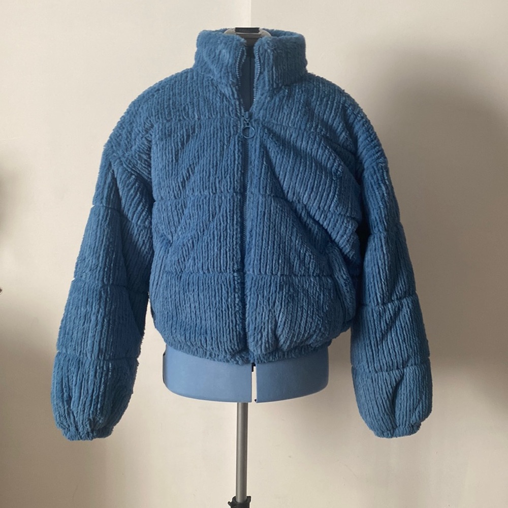 Wild fable blue puff jacket Sz small